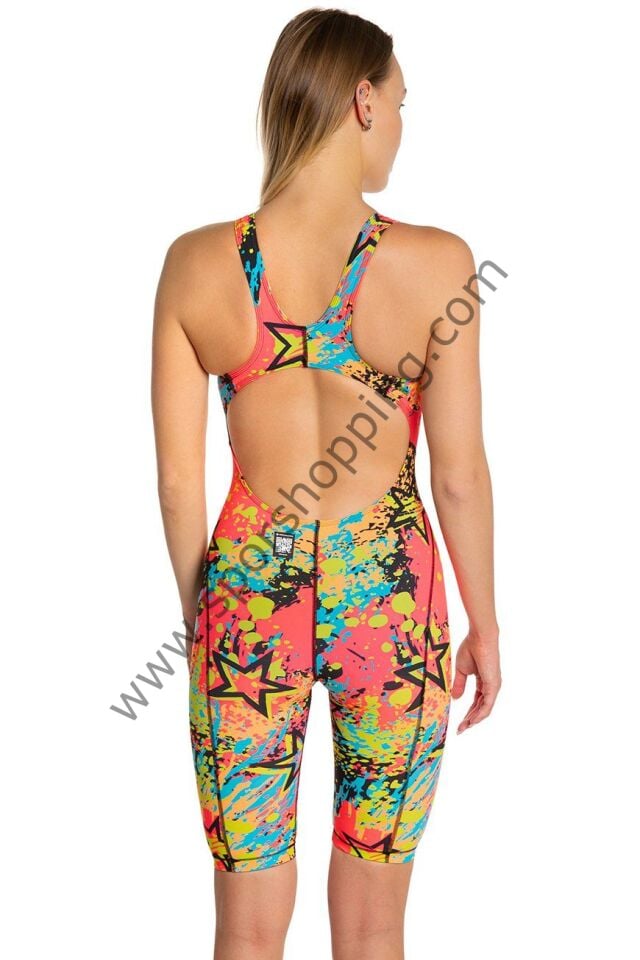 Mad Wave Kadın Yarış Mayosu – Revolt Kneeskin S4 | FINA Onaylı, Renkli ve Performans Odaklı